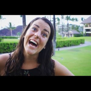 Meet your Posher, Lara